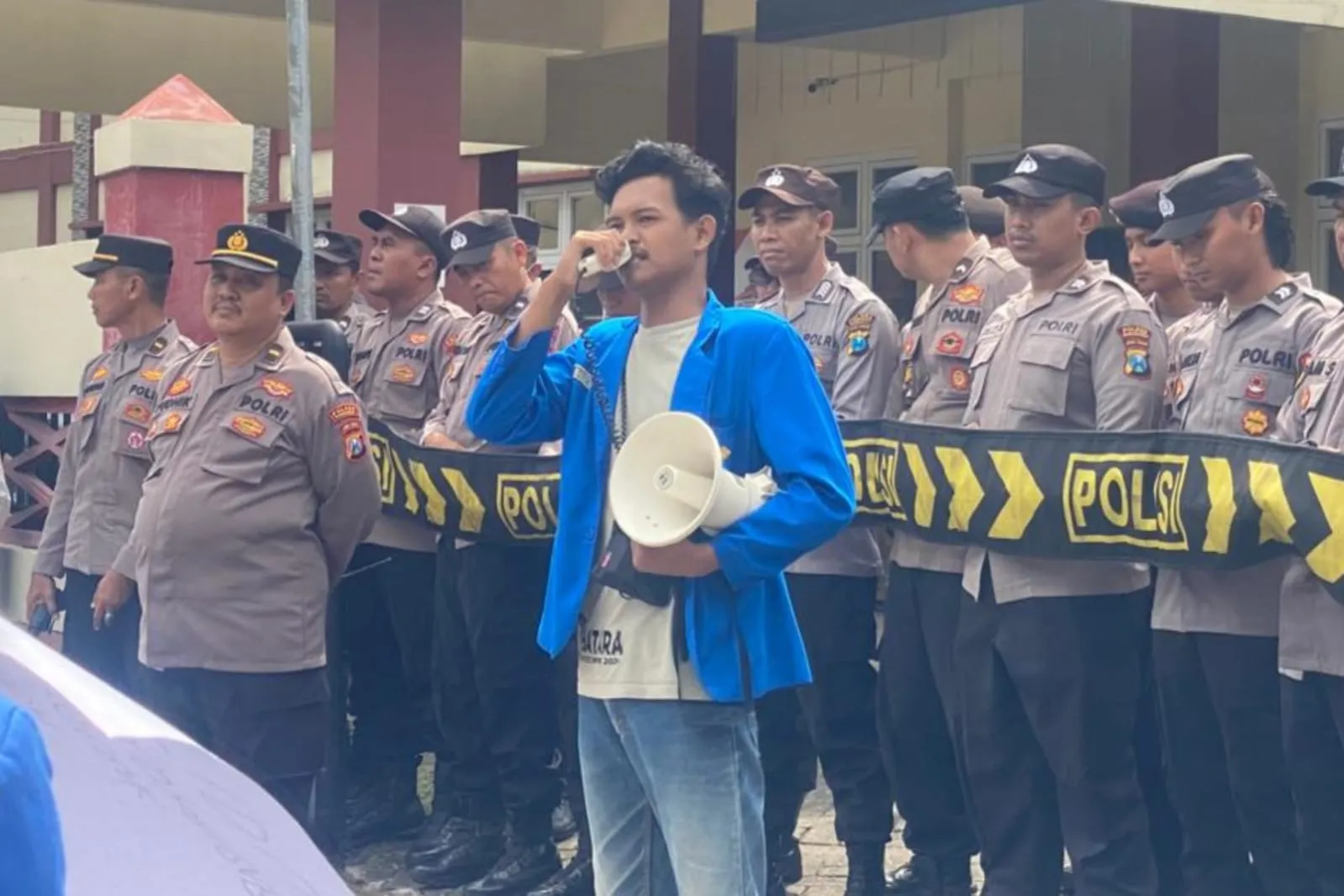 Kadisbudporapar Sumenep Tidak Jelas!!! Massa Aksi PMII UNIBA Madura Ditinggal Tanpa Kejelasan (Ilustrasi)
