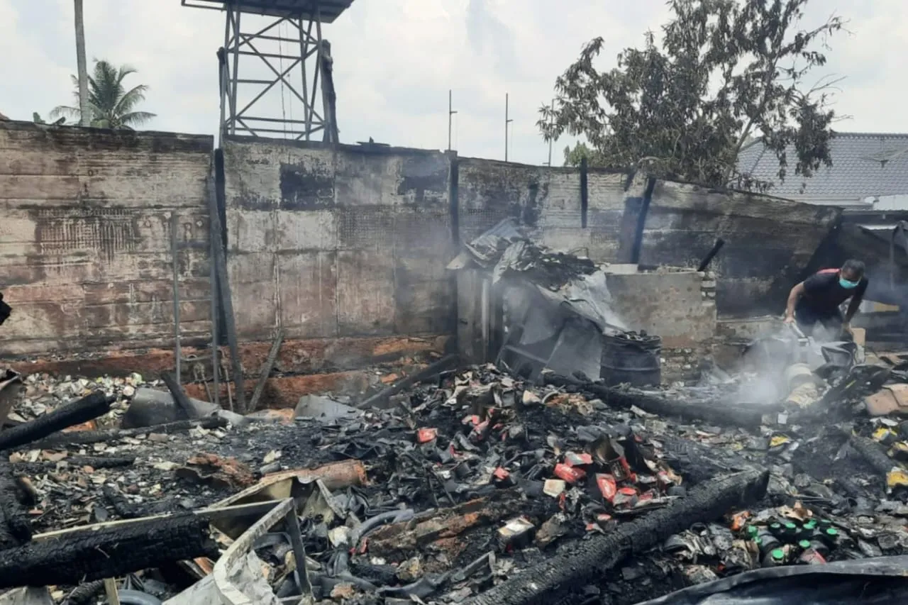 Lima Ruko di Pasar Ganding Ludes Terbakar, Diduga Akibat Korsleting Listrik (Ilustrasi)