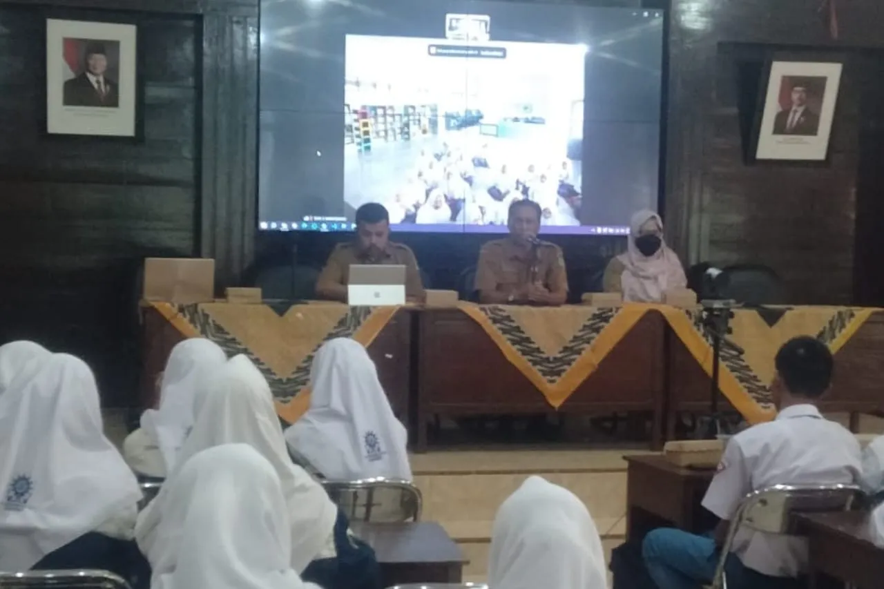 Diskominfo Sumenep Pacu Literasi Digital, Bekali Pelajar SMA dengan Keamanan Informasi (Ilustrasi)