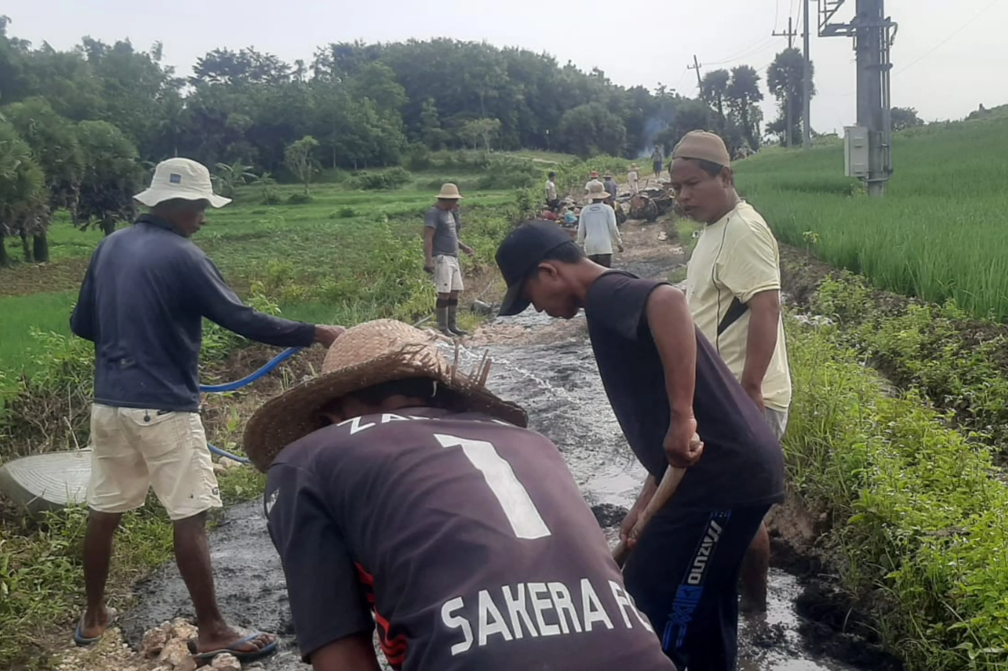GERAM Minta Bupati Copot Camat Pasongsongan, Diduga Tidak Responsif Tangani Jalan Rusak (Ilustrasi)