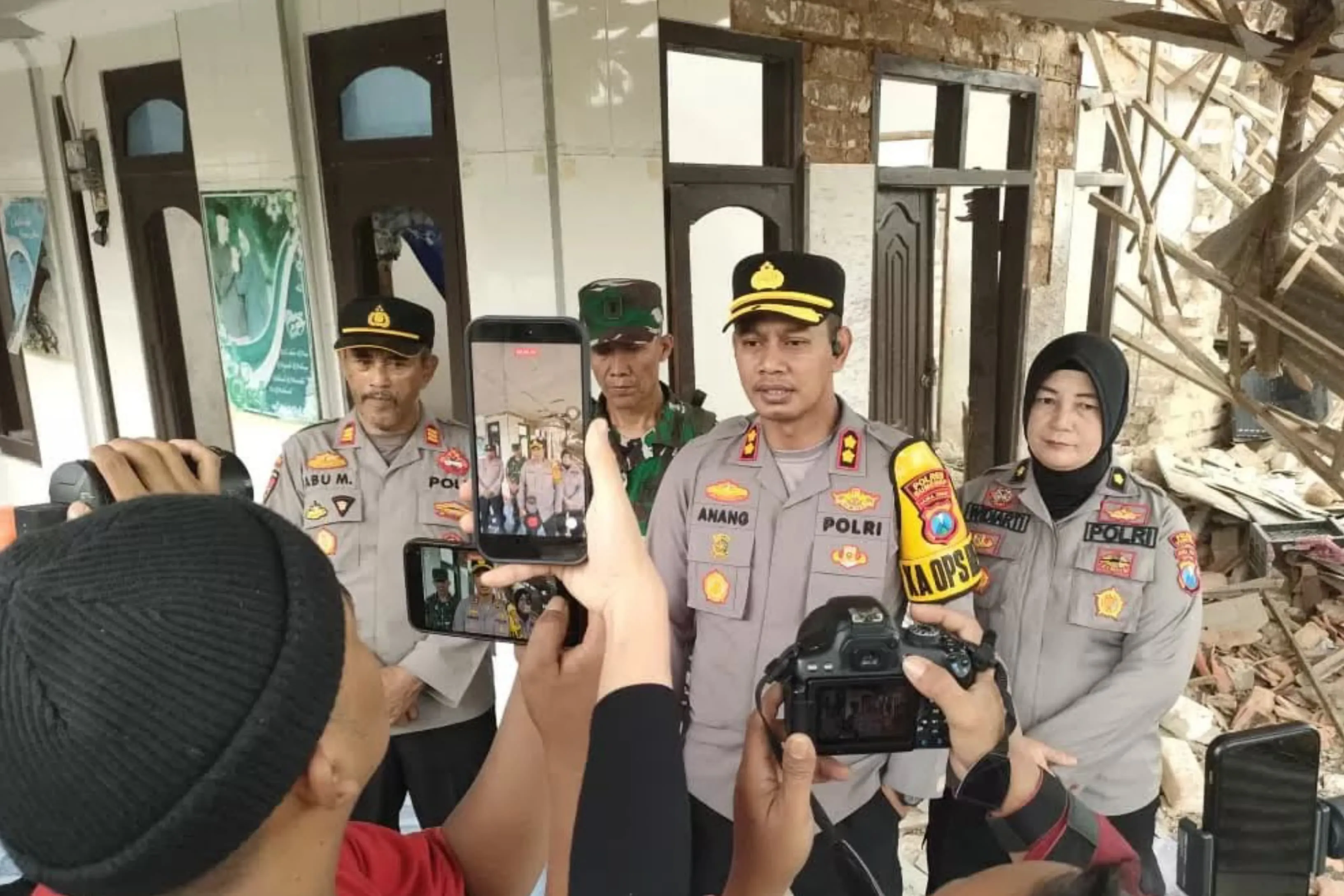 Rumah Warga Batuputih Sumenep Rusak Akibat Ledakan Diduga Petasan, Dua Orang Luka (Ilustrasi)